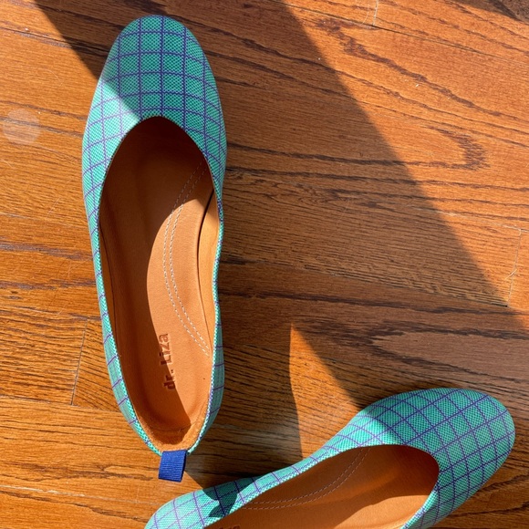 dr. Liza turquoise ballet flats, size 8.5 - Picture 2 of 4